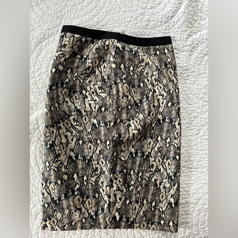 Snake Print Pencil Skirt. US size 6.